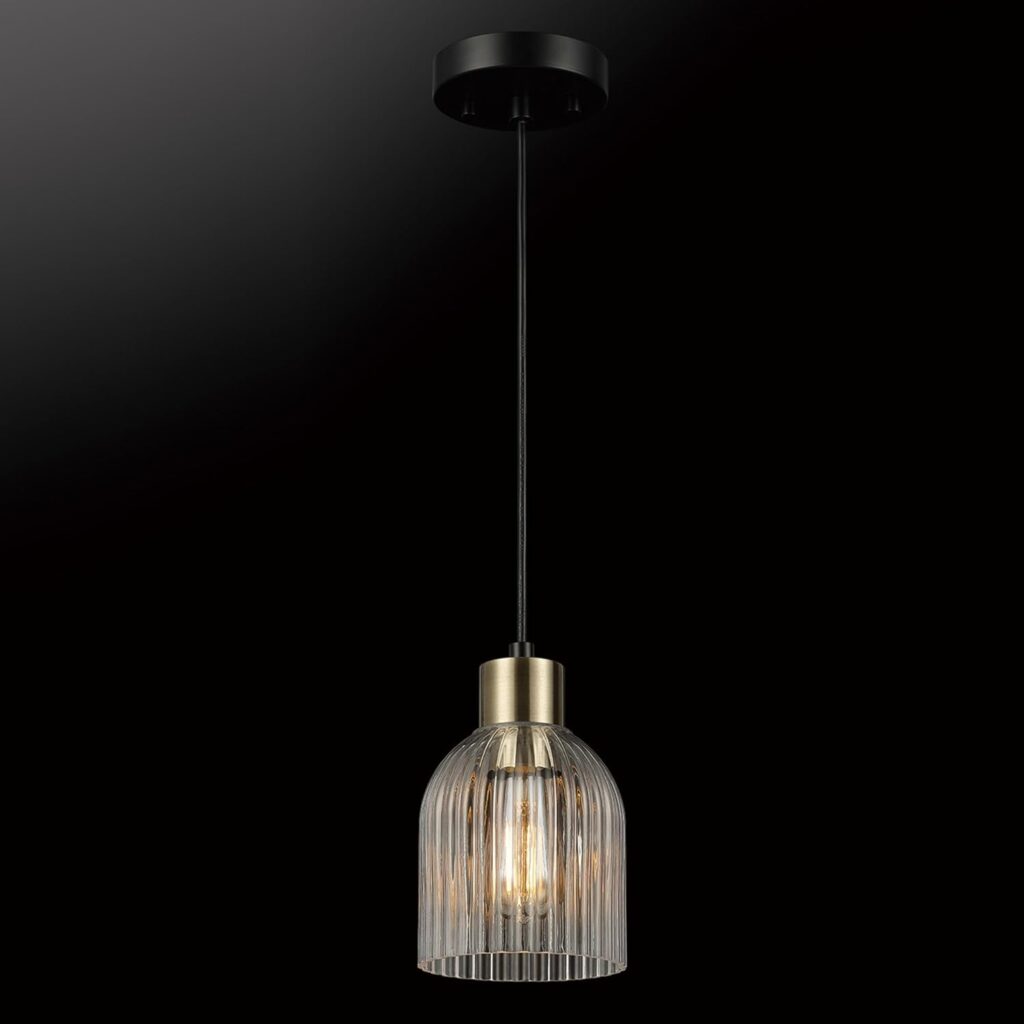 Single pendant light